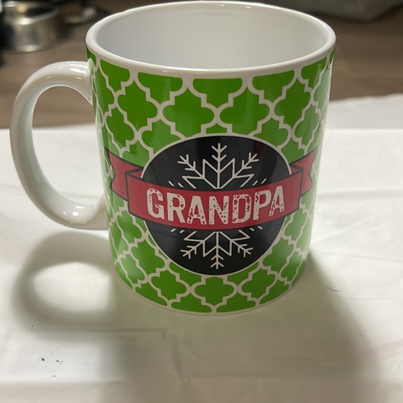 Christmas “Grandpa” & “Grandma “ Mugs Nice Big Ones! - Picture 5 of 6